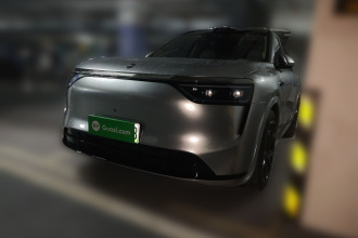 鸿蒙智行 问界M8 2025款 增程 Max+版 53.4kWh 6座版 (192线激光雷达）