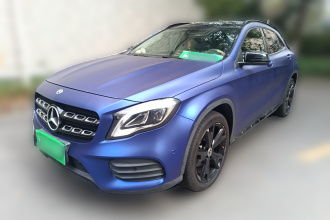 奔驰GLA 2018款 GLA 220 4MATIC 运动型