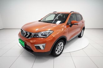 长安CS15 2016款 1.5L 手动时尚版