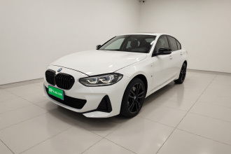 宝马1系 2021款 改款 125i M运动曜夜版