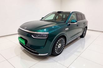 鸿蒙智行 问界M8 2025款 增程 Ultra版 53.4kWh 6座版 (192线激光雷达）