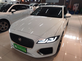 捷豹XFL 2024款 2.0T P250 两驱尊享豪华版