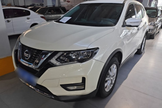日产 奇骏 2022款 2.0L 两驱智联舒享版