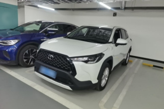 丰田 卡罗拉锐放 2023款 2.0L 先锋版