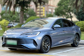 比亚迪 海豹 2023款 DM-i 1.5T 121km 尊荣型