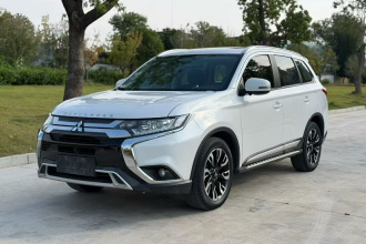三菱 欧蓝德 2019款 2.0L 两驱畅享版 7座 国VI