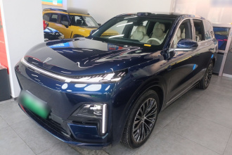 深蓝汽车 深蓝S09 2025款 四驱Ultra+ 高定版