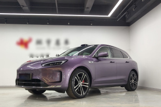 鸿蒙智行 问界M5 2025款 增程   Ultra 四驱版