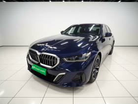 宝马i5 2024款 eDrive 35L M运动套装