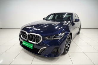 宝马i5 2024款 eDrive 35L M运动套装