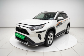 丰田 RAV4荣放 2020款 2.0L CVT两驱风尚PLUS版