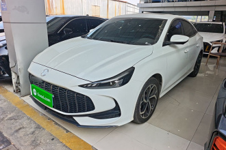 名爵 MG5 2025款 300TGI 全球旗舰版