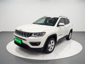 Jeep 指南者 2020款 220T 自动精英版