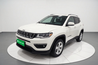 Jeep 指南者 2020款 220T 自动精英版