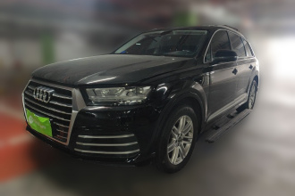 奥迪Q7 2018款 40 TFSI 舒适型