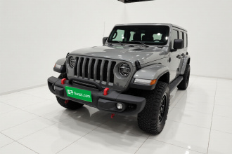 Jeep 牧马人 2019款 2.0T Sahara 四门版 国VI