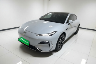 吉利银河 银河E8 2025款 700km 远航智驾版