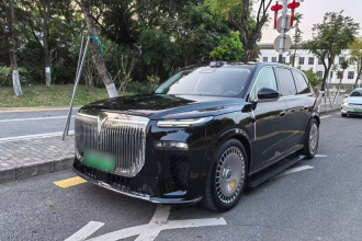 岚图汽车 岚图泰山 2026款 Max+