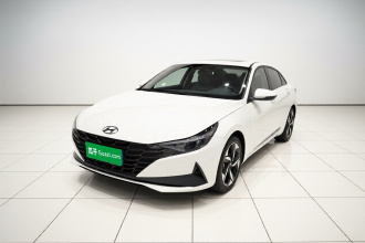 现代 伊兰特 2022款 1.5L CVT LUX尊贵版