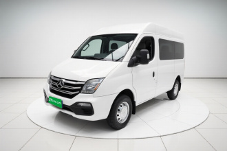 上汽大通MAXUS 新途V80 2025款 PRO傲运通 2.0T AMT短轴中顶 5/6座