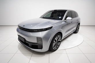 理想汽车 理想L8 2025款 Ultra 智能焕新版