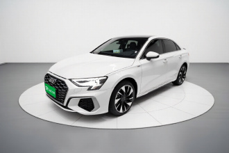 奥迪A3 2024款 A3L Limousine 35 TFSI 时尚运动型