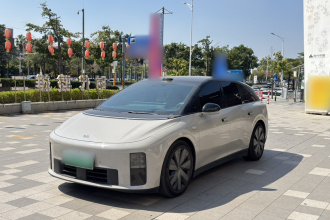 理想汽车 理想i6 2025款 两驱标准版