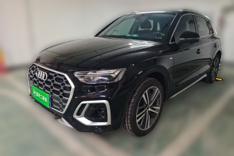 奥迪Q5L 2022款 40T 豪华动感型