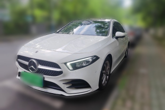 奔驰A级 2021款 A 200 L 运动轿车时尚型