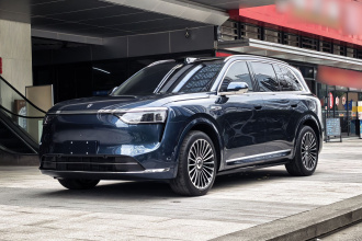 鸿蒙智行 问界M8 2025款 增程 Max+版 53.4kWh 6座版 (192线激光雷达）