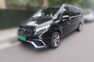 奔驰 威霆 2020款 2.0T 精英版 7座