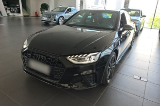 奥迪A4L 2023款 45 TFSI quattro 臻选动感型