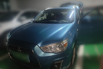 三菱 劲炫ASX 2013款 2.0L CVT两驱精英版