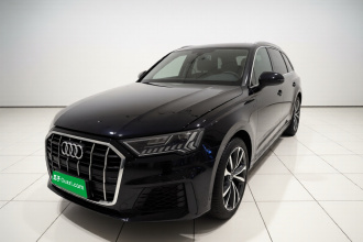 奥迪Q7 2023款 55 TFSI quattro S line运动型