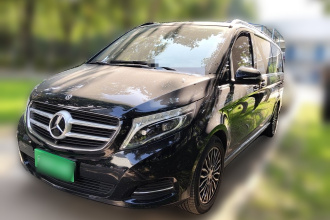 奔驰V级 2018款 V 260 L 尊贵加长版 国VI