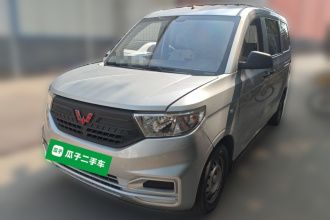 五菱汽车 五菱宏光V 2022款 1.5L劲取版电动助力LAR