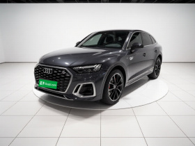 奥迪Q5L Sportback 2022款 45 TFSI 豪华型