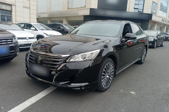 丰田 皇冠 2018款 2.0T 运动版