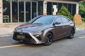 名爵 MG5天蝎座 2022款 1.5T Trophy运动豪享版