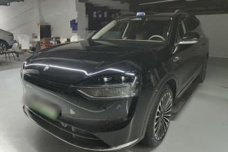 鸿蒙智行 问界M9 2025款 增程 Ultra版 52kWh 5座版 (192线激光雷达）