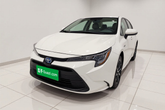 丰田 雷凌 2023款 智能电混双擎 1.8L 领先版