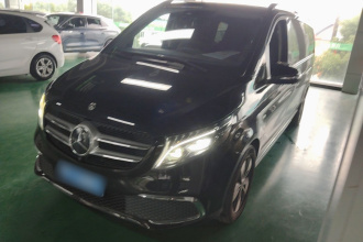 奔驰V级 2022款 V 260 L 长轴距尊贵版