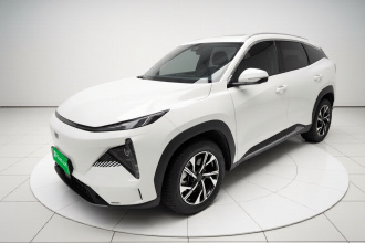 吉利银河 银河L7 2024款 1.5T 55km PRO 龙腾版