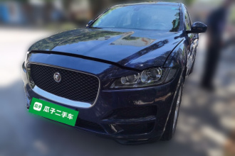 捷豹F-PACE 2016款 2.0T 两驱R-Sport运动版