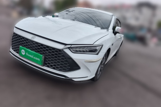 比亚迪 秦PLUS 2024款 荣耀版 DM-i 55KM领先型