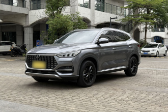 比亚迪 宋PLUS 2020款 1.5T 自动豪华型