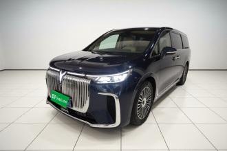 岚图汽车 岚图梦想家 2025款 PHEV 四驱旗舰鲲鹏版