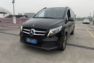 奔驰V级 2020款 V 260 领航版