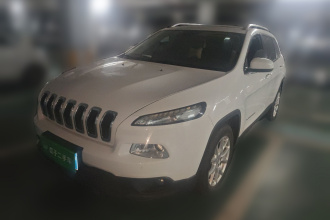 Jeep 自由光 2016款 2.0L 优越版