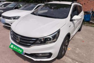 宝骏310W 2017款 1.5L 手动时尚型 国VI